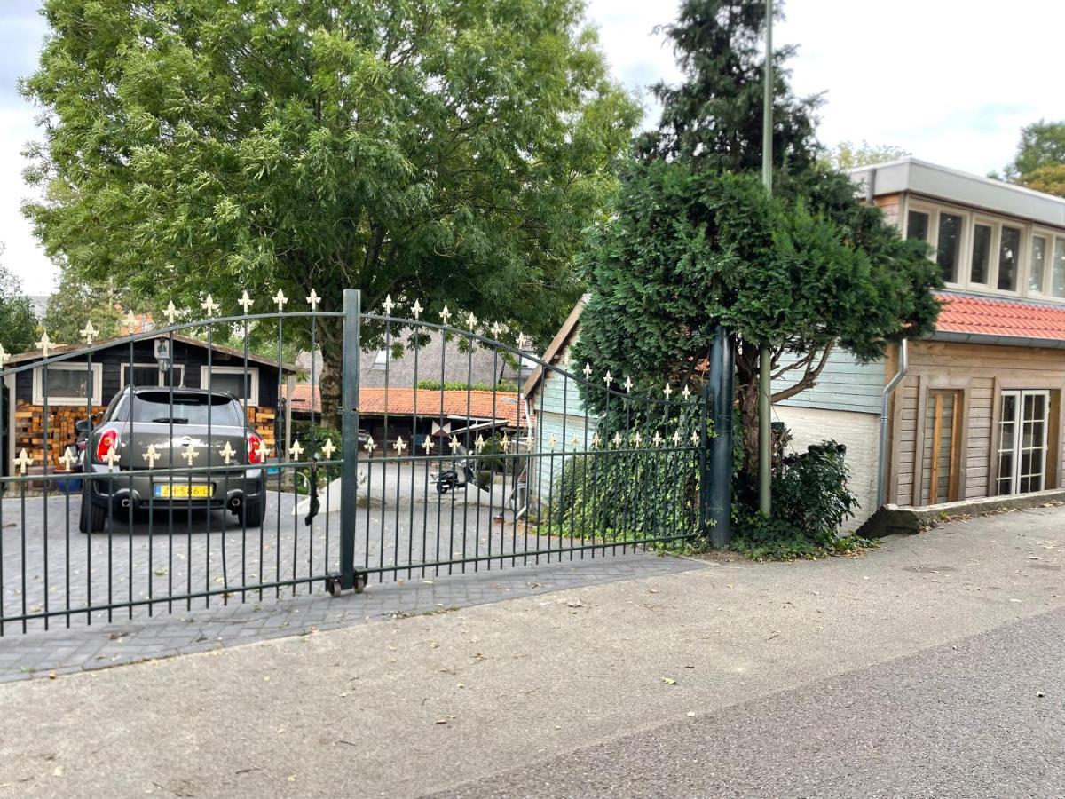 Aan De Dijk Hotel Dordrecht Eksteriør billede