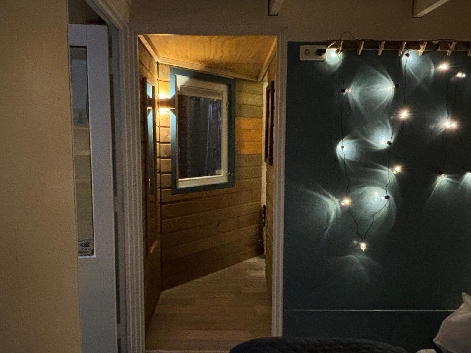 Aan De Dijk Hotel Dordrecht Eksteriør billede